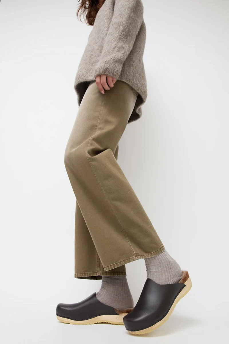 No.6 Contour Clog with Shearling on Flat Base in Java and Brown Brisa
