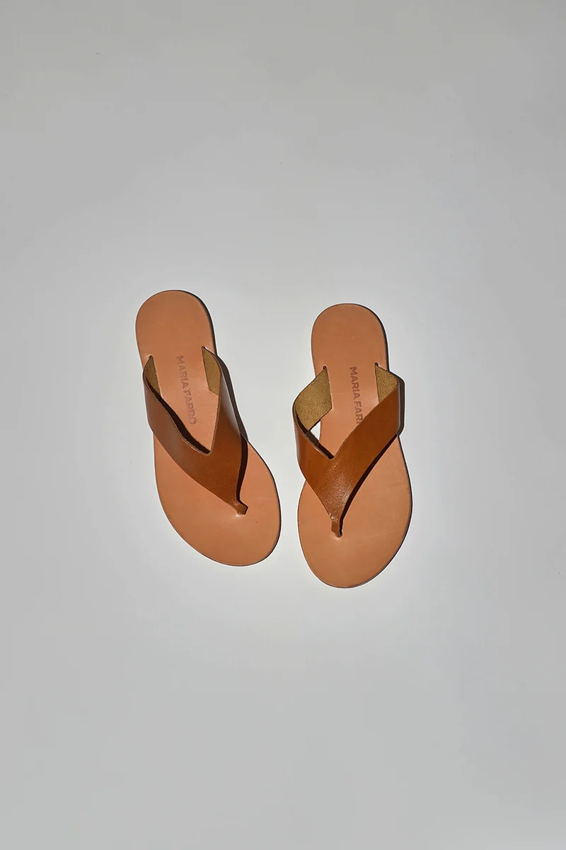 Maria Farro Mila Flip Flop in Caramel Leather