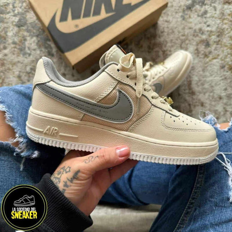 NIKE AIR FORCE ONE BEIGE GRIS
