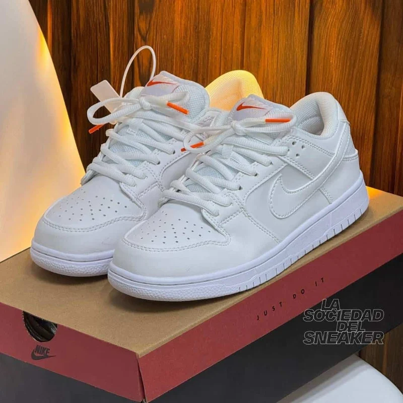 NIKE DUNK BLANCA NARANJA