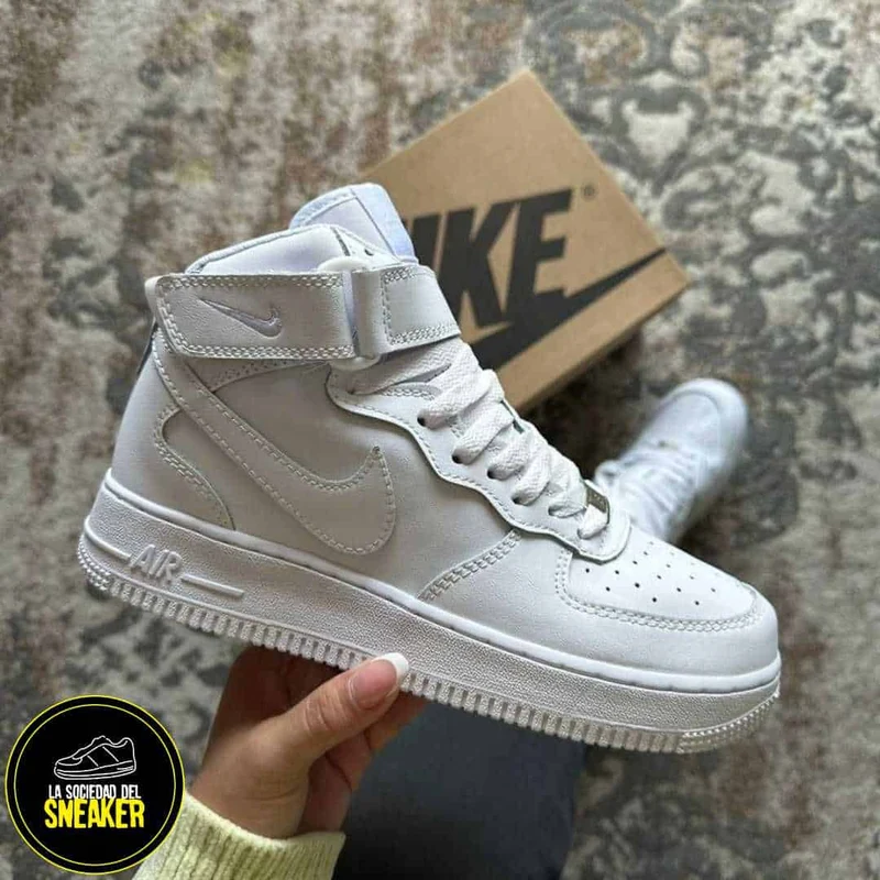 NIKE AIR FORCE ONE BOTA CLASICA