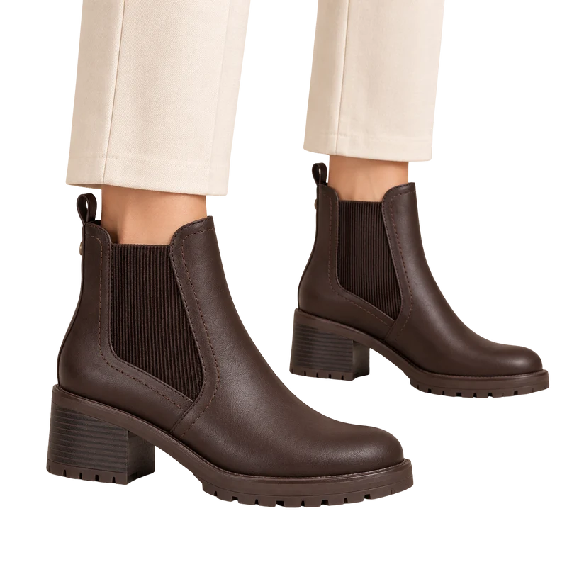 MUJER BOTIN MEDIO MADERA