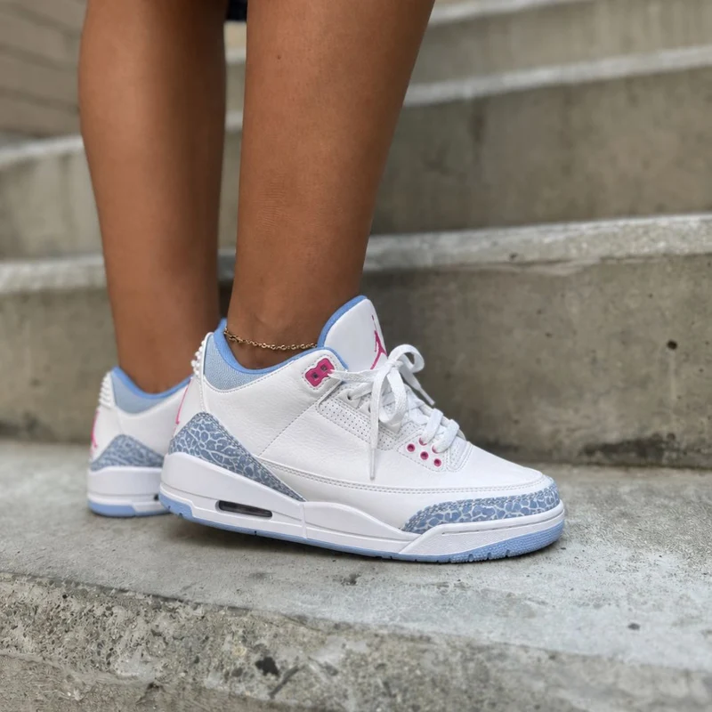 JORDAN RETRO 3 BLANCA AZUL ROSA