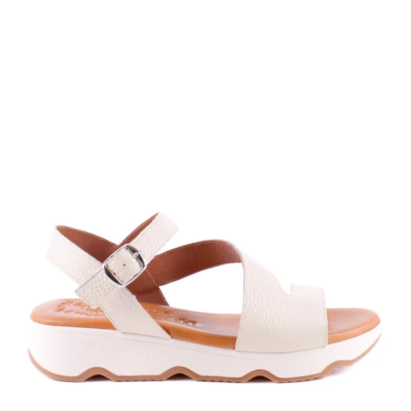 SANDALIA HEBILLA CREMA 26138