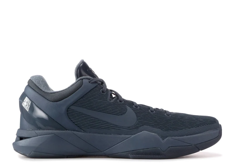 NIKE ZOOM KOBE 7 FTB - FADE TO BLACK