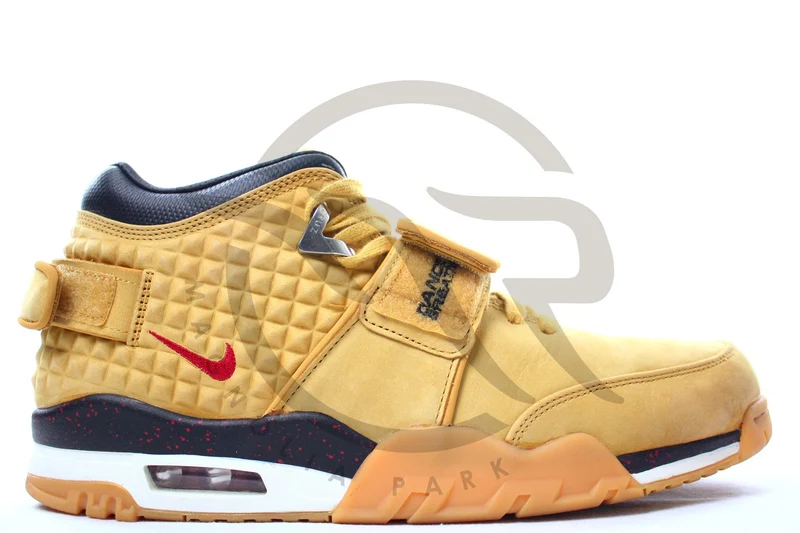 NIKE AIR TR. V. CRUZ PRM - HAYSTACK