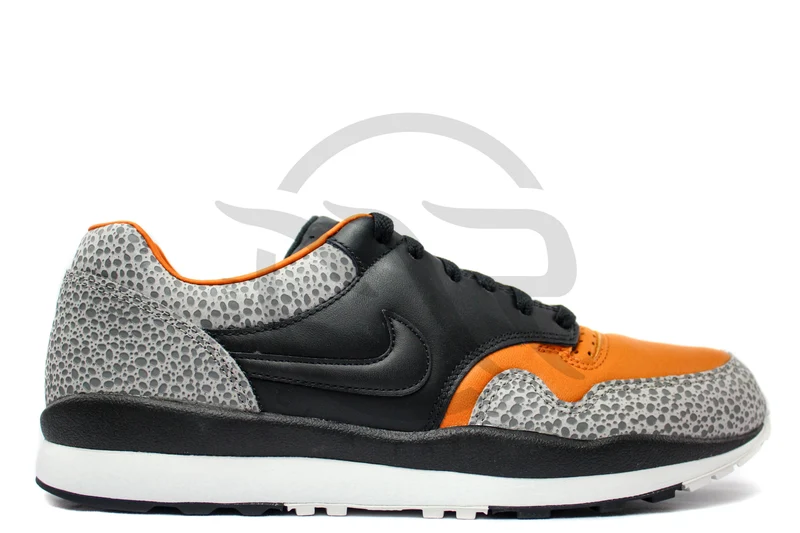 NIKE AIR SAFARI QS