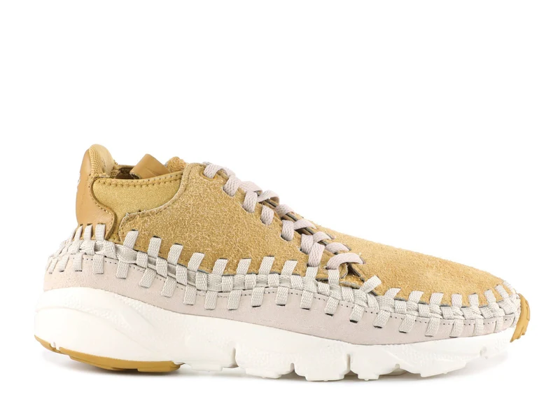 NIKE AIR FOOTSCAPE WOVEN CHUKKA QS - FLAT GOLD