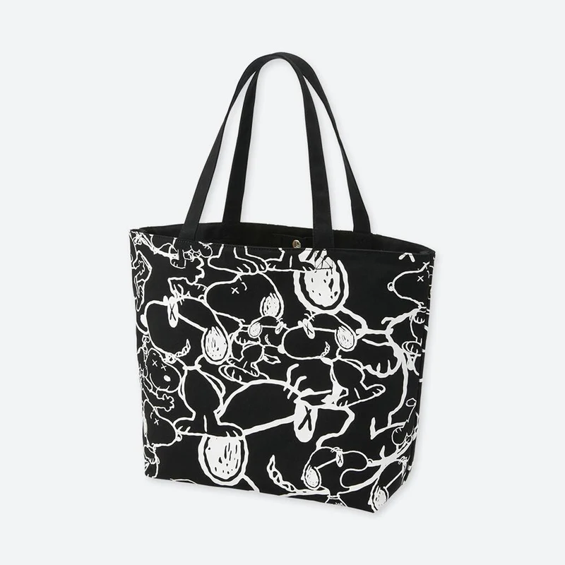 KAWS/PEANUTS/UNIQLO - ALL OVER SNOOPY TOTE BAG (BLACK)