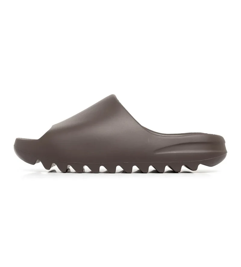 Yeezy Slides Chocolate