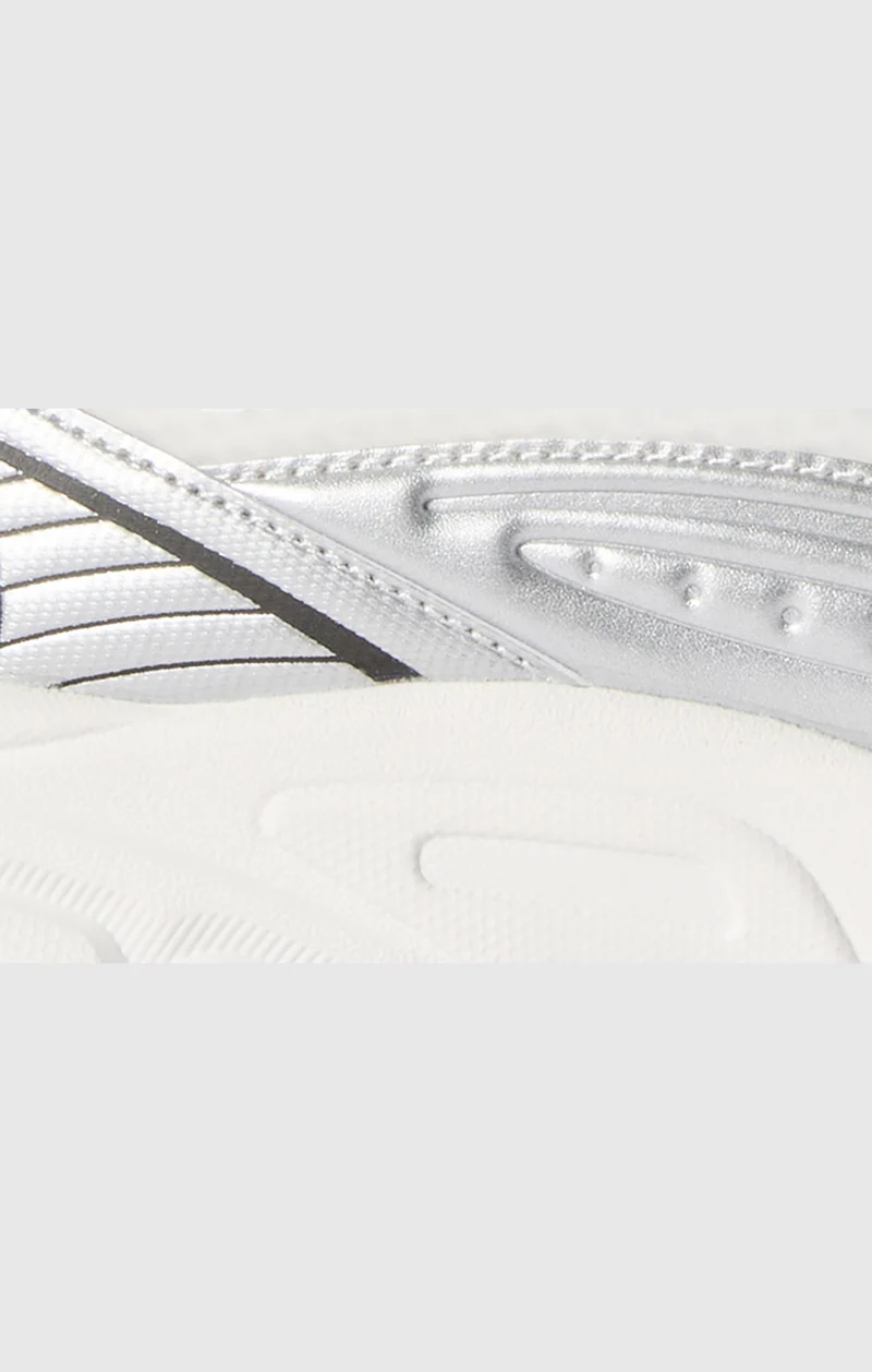 Unisex RT2500 Low Cut Trainers