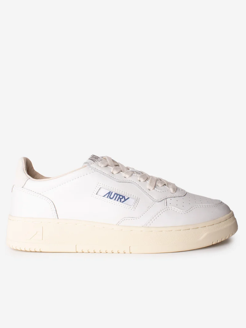 M Medalist Low in pelle bianca con logo in suede bianco