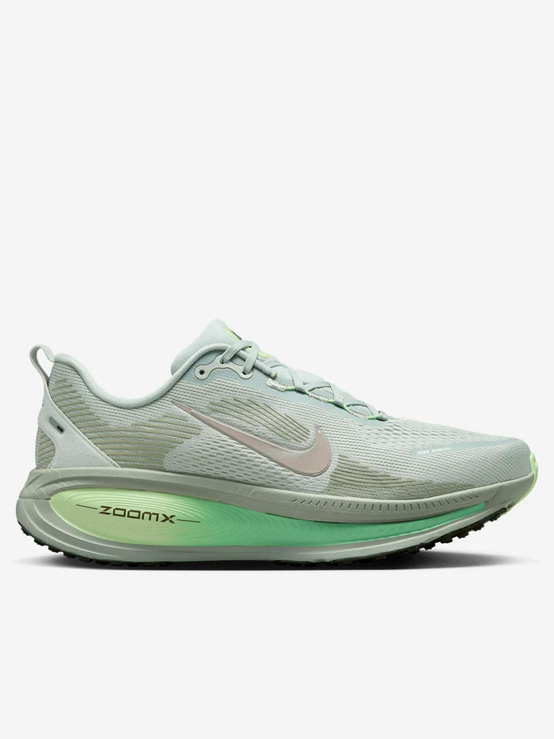 Vomero 18 'Light Silver Barely Volt' running