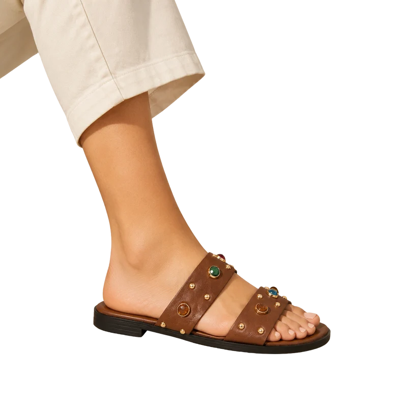 MUJER SANDALIA PLANA MARÉ CAMEL