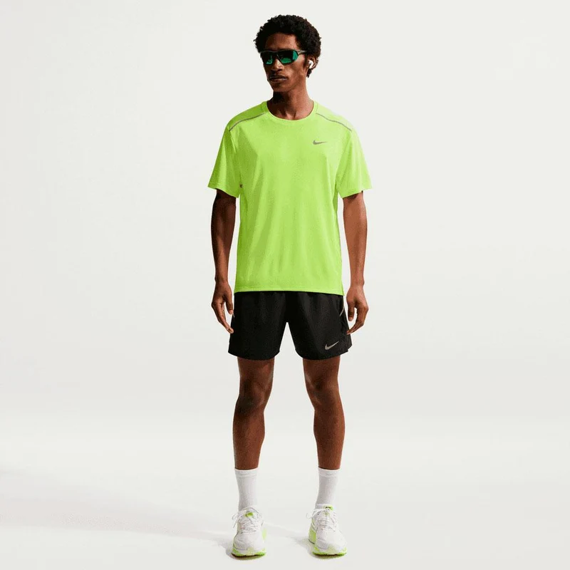 Camiseta Nike Miler De Running De Manga Corta Con Protección Uv DrI-Fit - Hombre