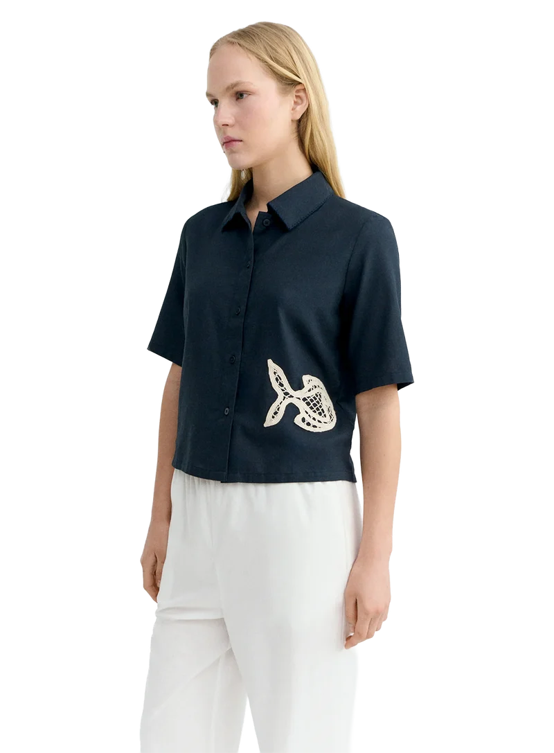 Blusa Patched Fish Ane