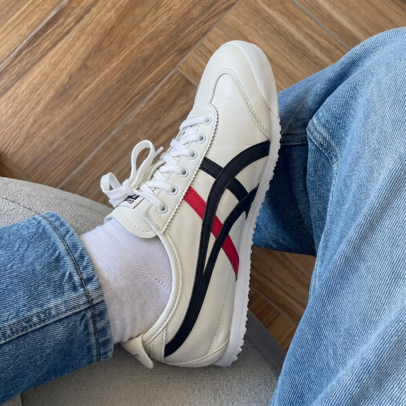 Asics onitsuka tiger red/black edition