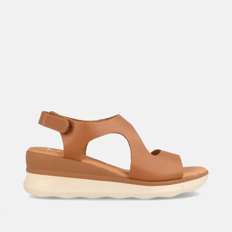 Sandalias de Plataforma Marrones en Piel con Cierre de Velcro y Suela Confort | Modelo Dasha de Marila Shoes