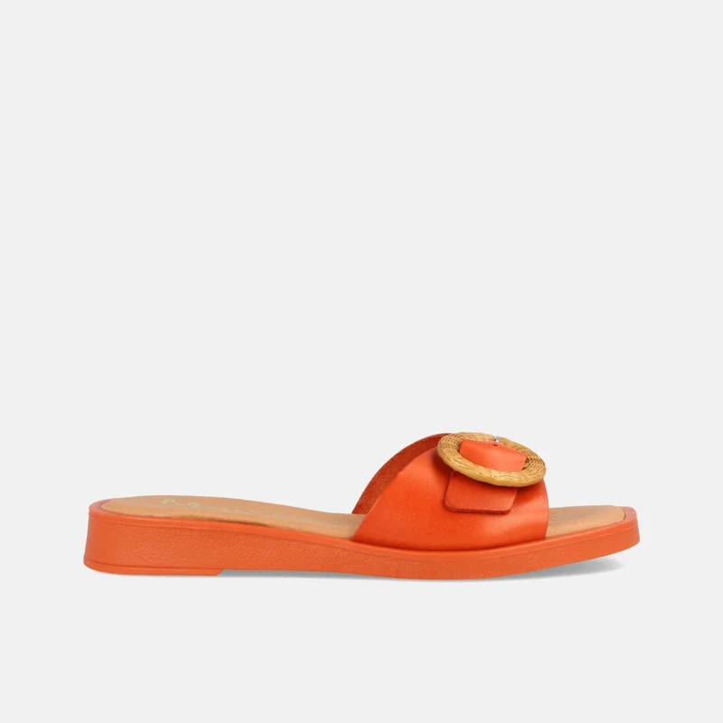 SANDALIA PLANA TIPO ZUECO PARA MUJER EN PIEL AYELEN NARANJA