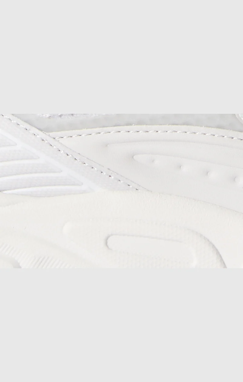 Unisex RT2500 Low Cut Trainers