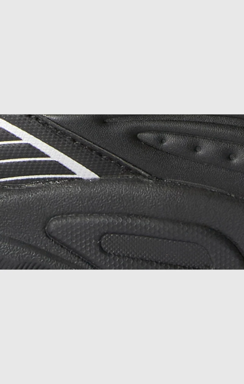 Unisex RT2500 Low Cut Trainers