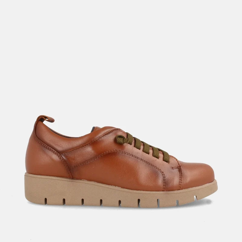Deportiva elegante de piel para mujer con plantilla acolchada y extraible PEDRERA CUERO