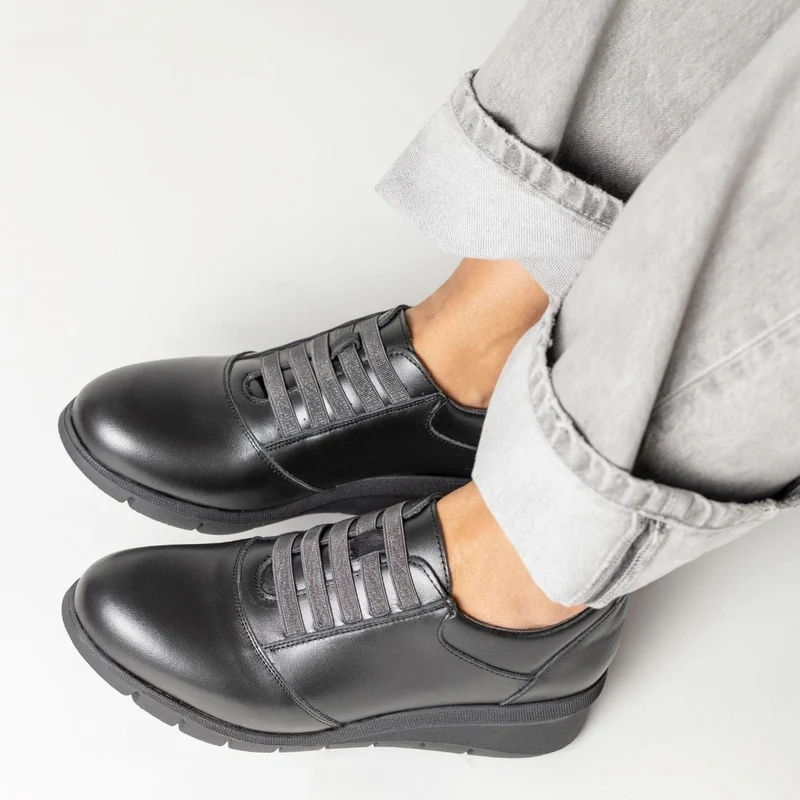 Deportiva elegante de piel para mujer con plantilla acolchada y extraible SEGURA NEGRO
