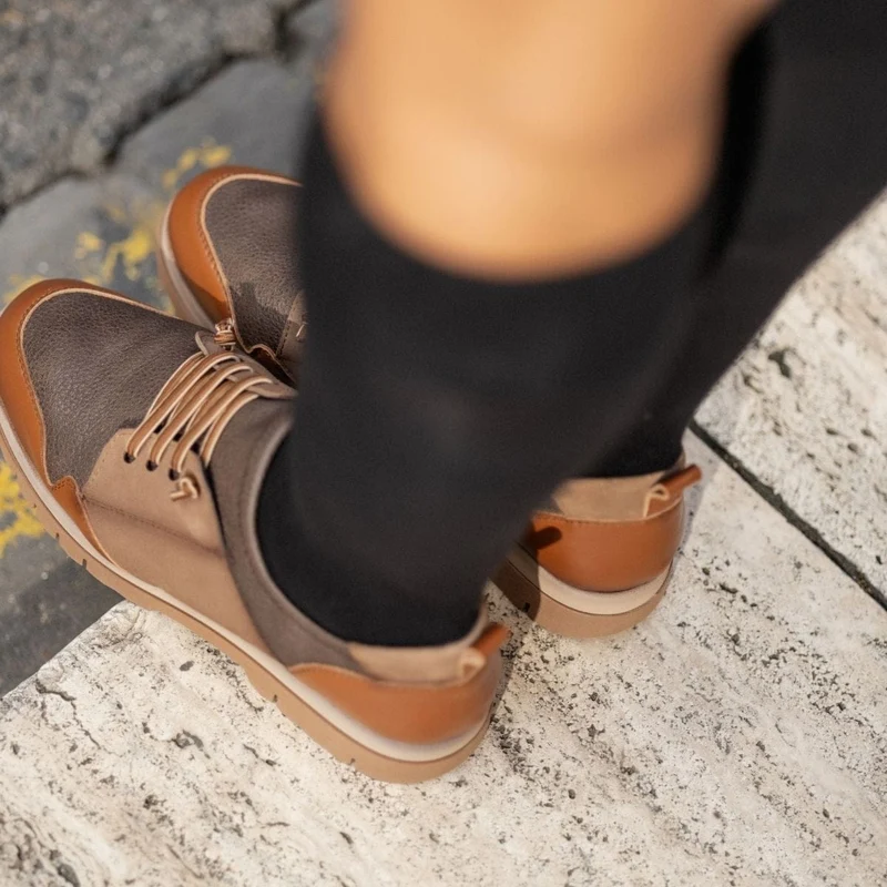 Blucher de piel estilo Oxford para mujer con plantilla acolchada y extraible SOLANA CUERO