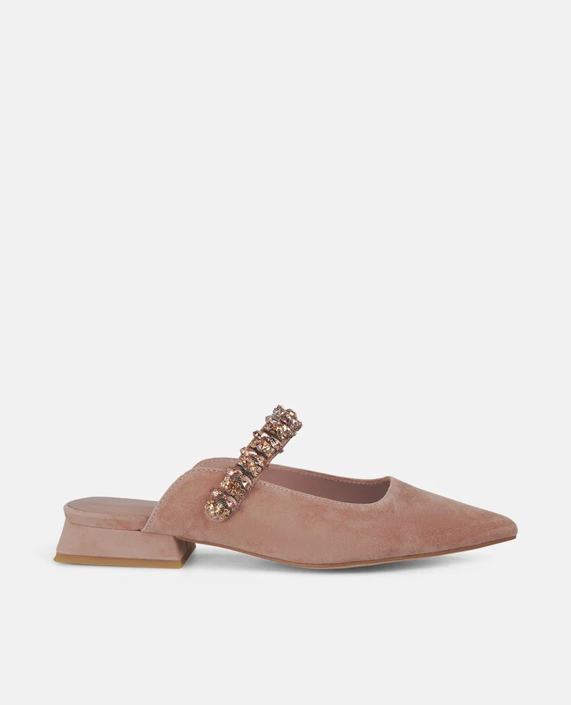 ZAPATO DESTALONADO TIRA PEDRERÍA