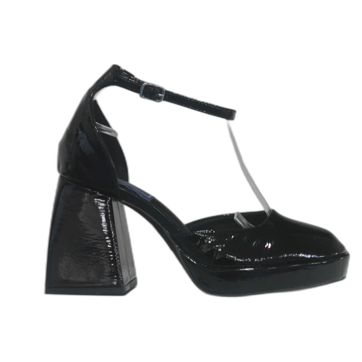 MUJER PRISMA NEGRO CERRADO