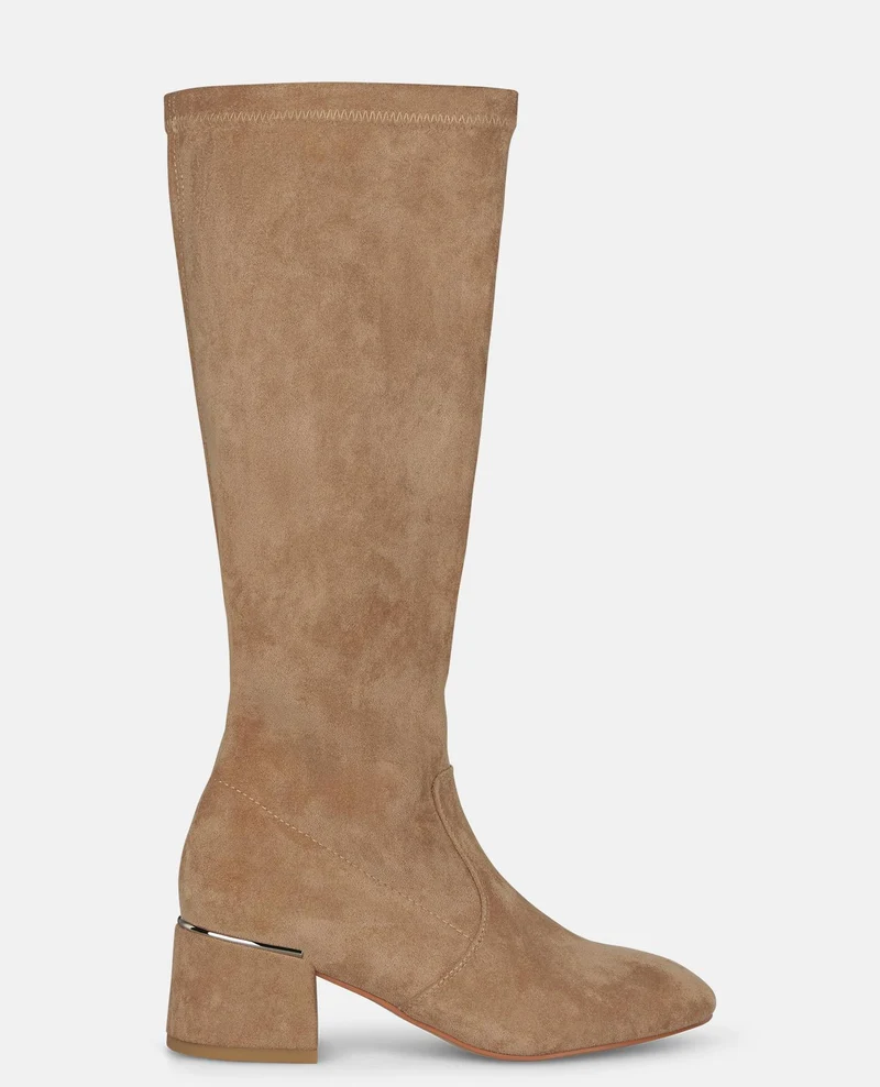 BOTA ALTA DE TACÓN