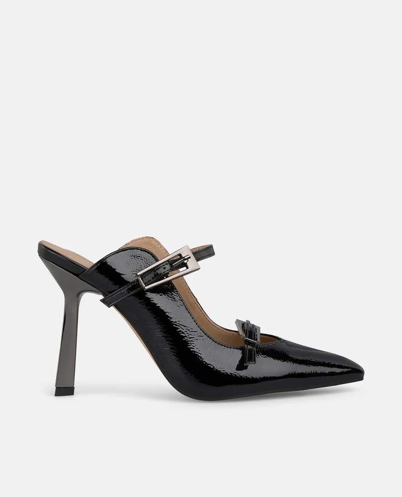 ZAPATO DESTALONADO CON HEBILLAS