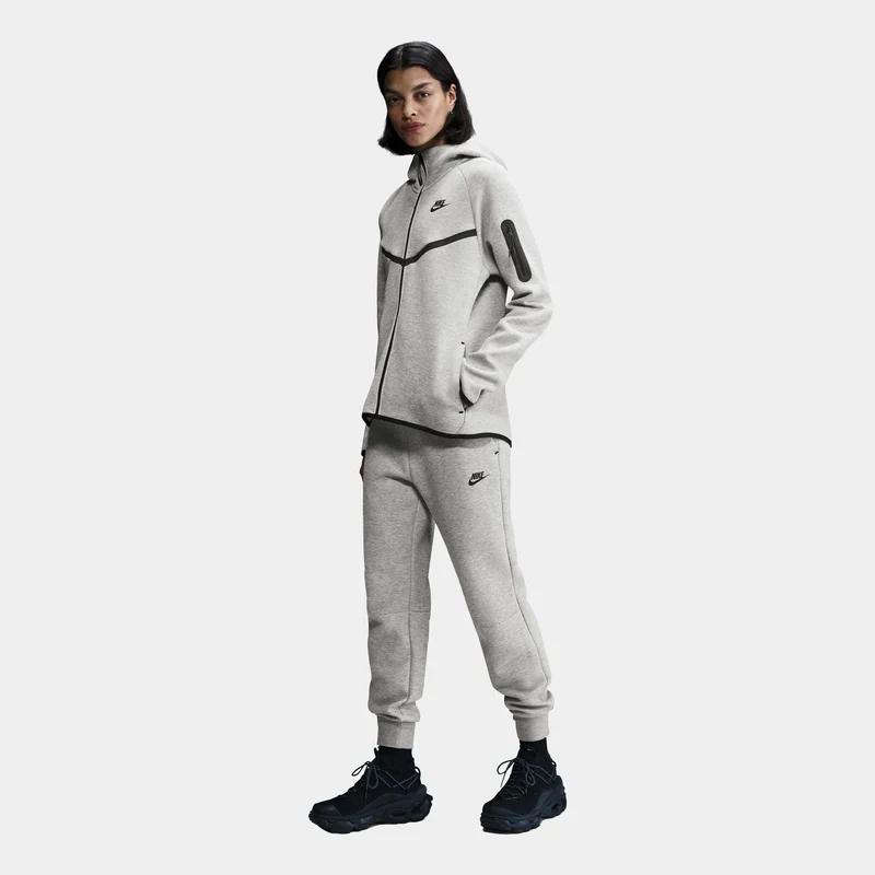 Jogger Nike Sportswear Tech Fleece De Talle Medio - Mujer