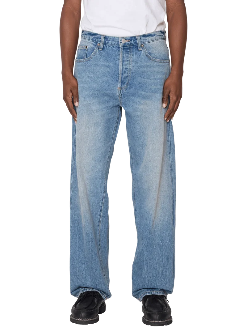 Vaqueros Boxcar Straight Leg