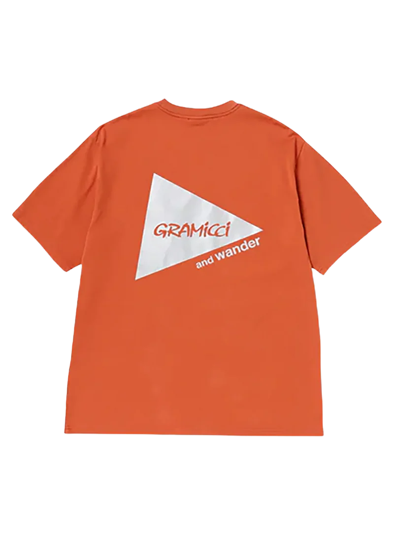 Camiseta Backprint Tee