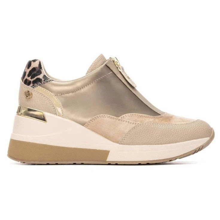 MUJER DEPORTIVA CUÑA BEIGE