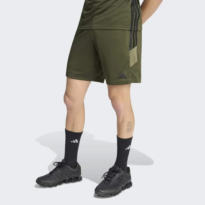 adidas Pantalón Corto Tiro 26 Essentials