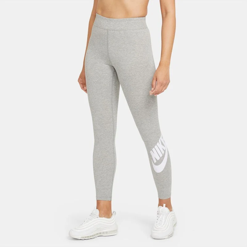 Nike Sportswear Essential