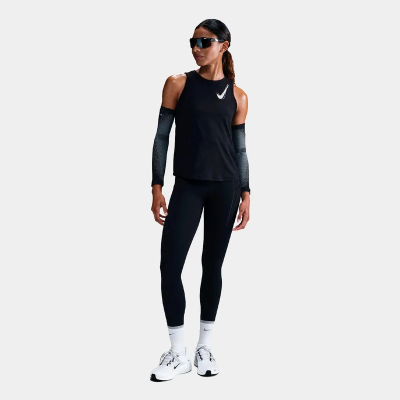 Nike One Swoosh Women's DrI-Fit