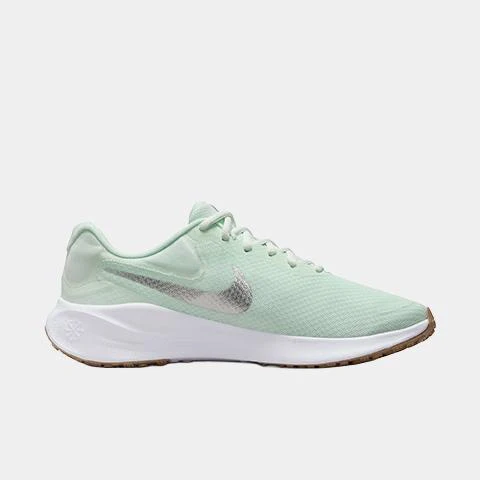 Nike Revolution 7