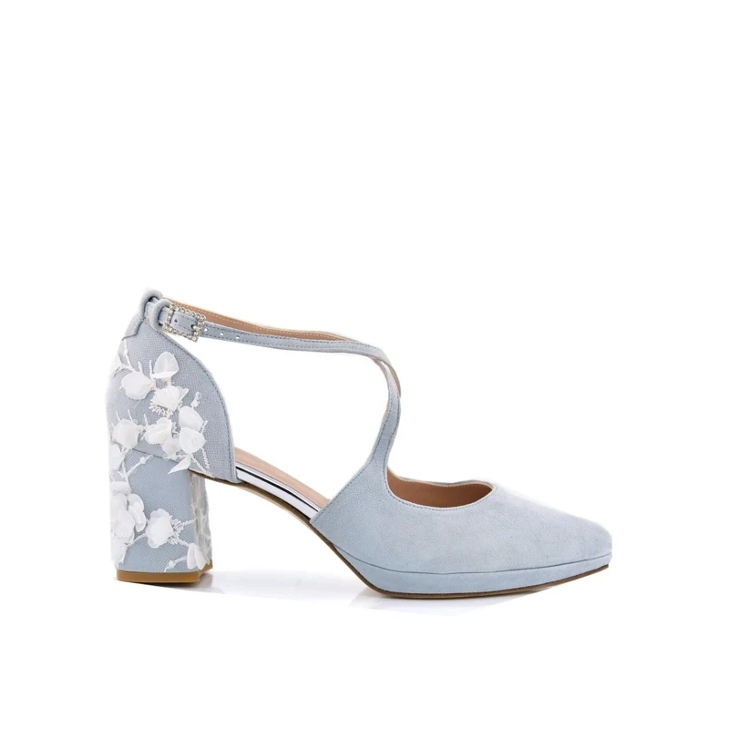 Lola Celeste Con Pétalos Petit