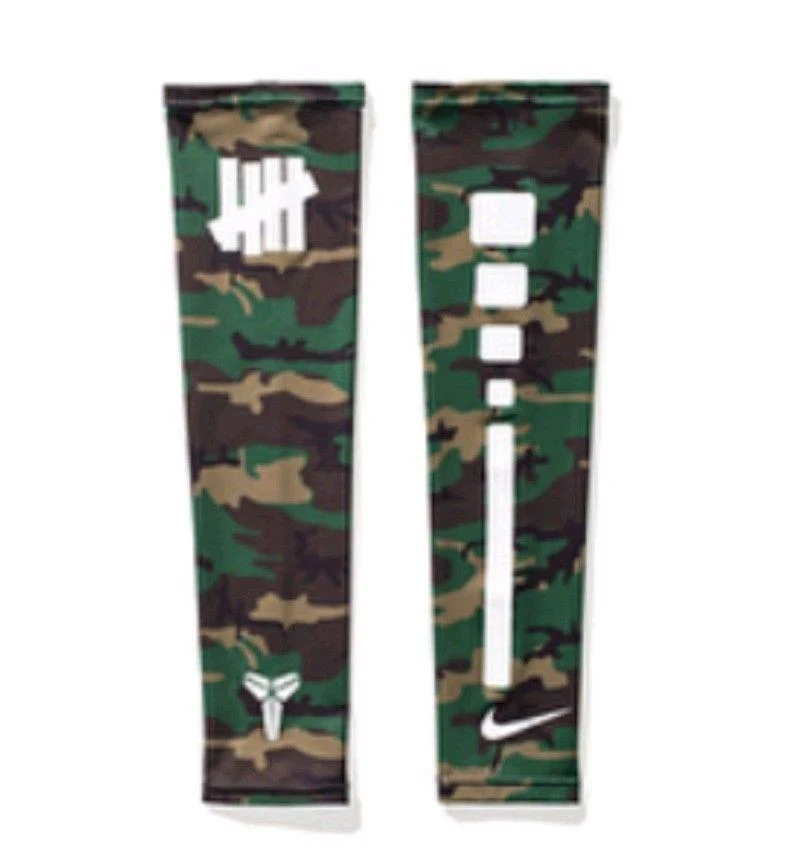 UNDEFEATED X NIKE - NIKE PRO ELITE SLEEVES (CAMO)