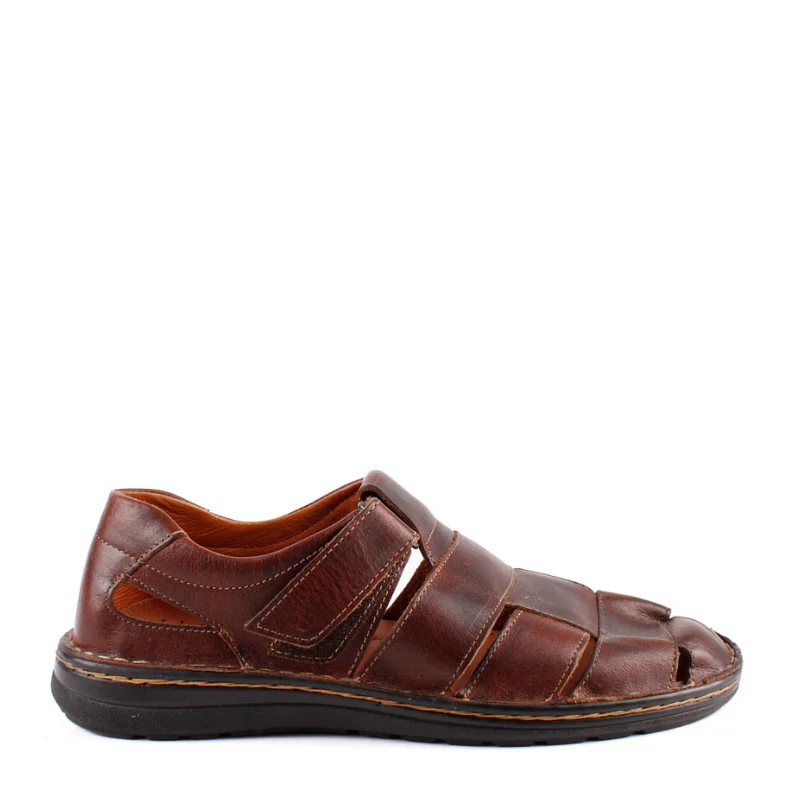 SANDALIA CERRADA VELCRO MARRON 929