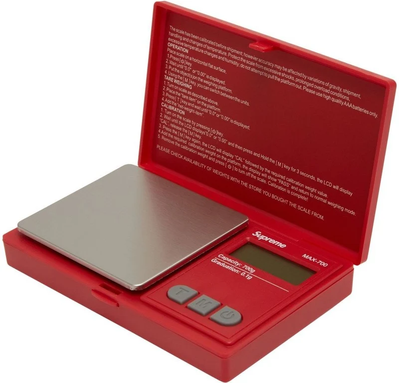 SUPREME/AWS - MAX 700 DIGITAL SCALE (RED)
